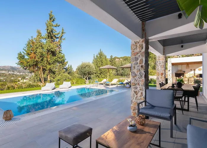 Aiora Luxury Villas